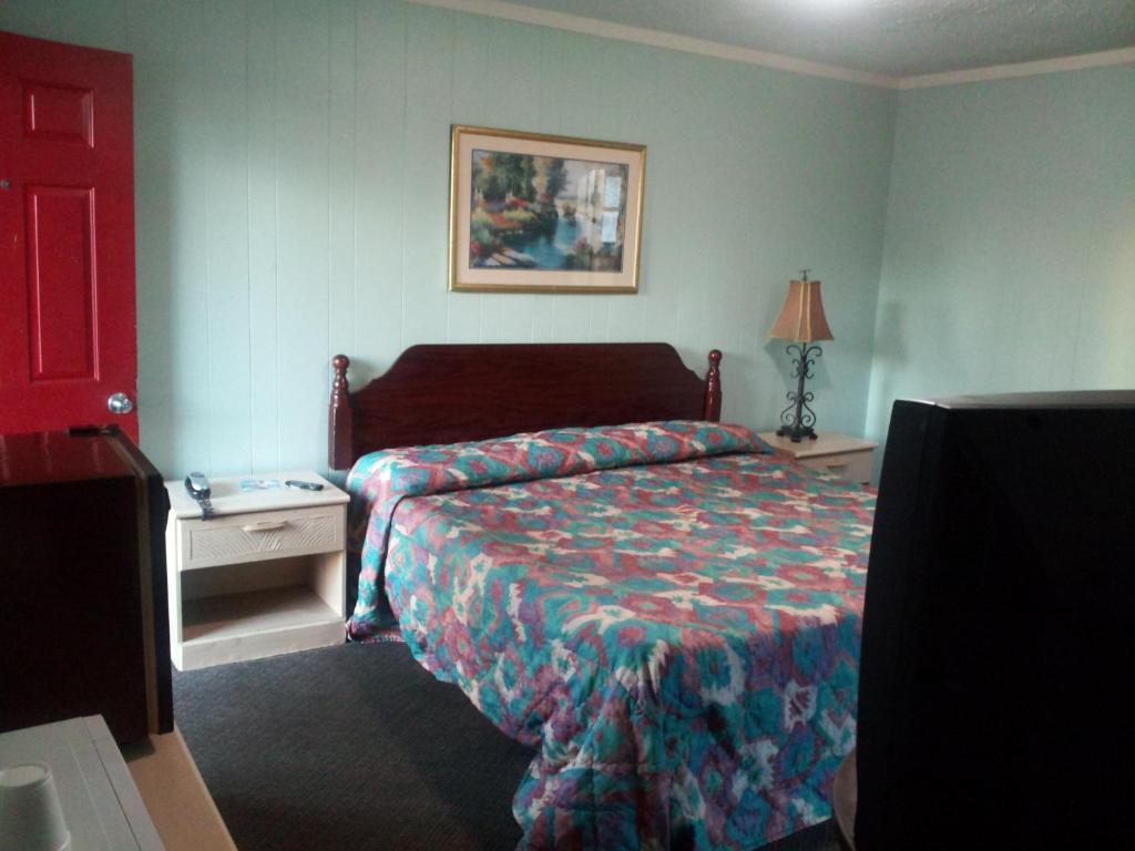 Skyland Motel Cornelia Room photo
